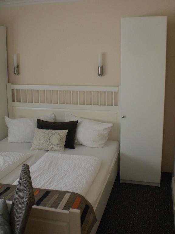 Hotel Zur Weide à Boltenhagen  Chambre photo